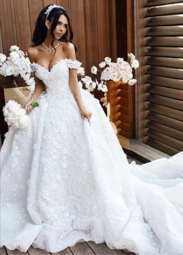 Off-the-shoulder White Princess Flower Wedding Dresses with Long Train