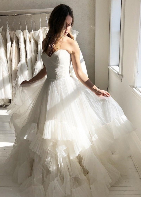 Pleated Sweetheart Ivory Wedding Gown with Ruffle Tulle Skirt