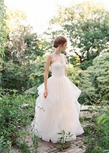 Princess Ballgowns Lace Sweetheart Bridal Dress with Ruffles Skirt