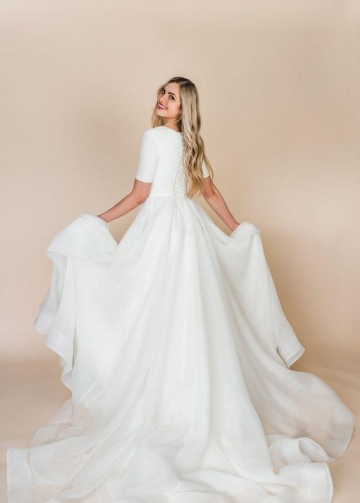 Short Sleeve Modest Wedding Gown with Long Train
