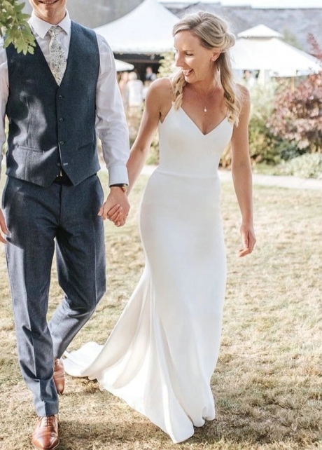 Simple Wedding Dress with Spaghetti Straps V-neck