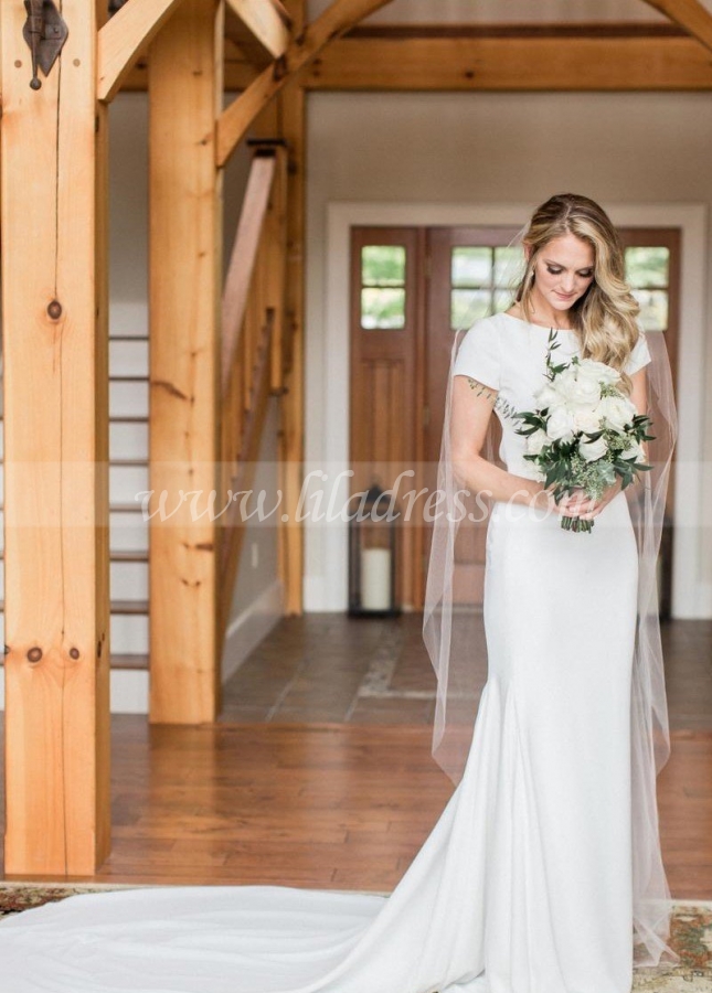 Simple Short Sleeves Bridal Gown for Outdoor Wedding