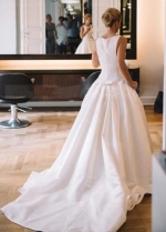 Sleevless Satin Outdoor Wedding Gown for Bride 2022