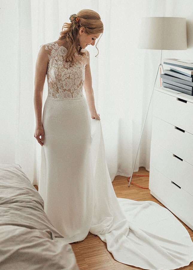 Simple Crepe Bridal Gowns with Train