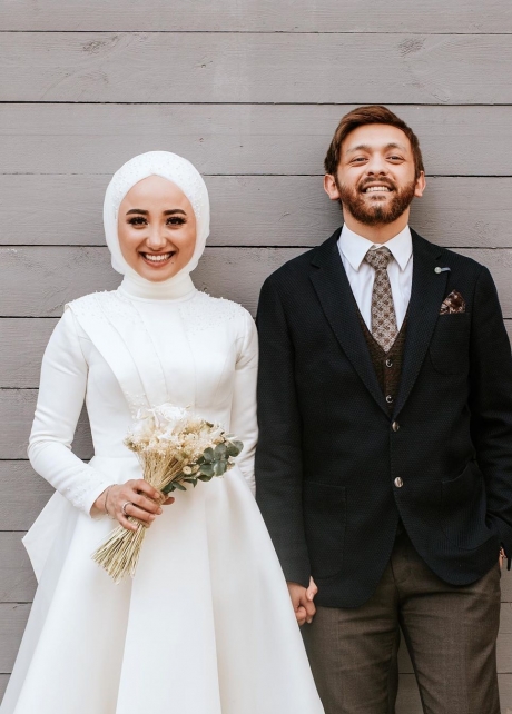 Short Muslim Wedding Dresses Long Sleeves Satin Bridal Gown