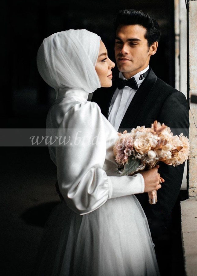 Simple Long Sleeves Wedding Dress Muslim Bridal Gown