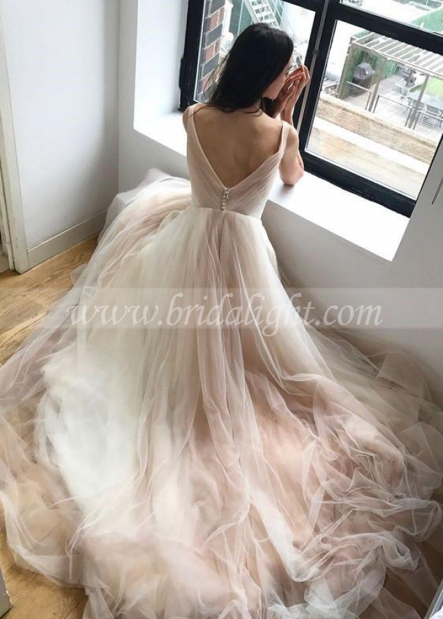 Two-tone Tulle Wedding Dresses with Ruching V-neckline