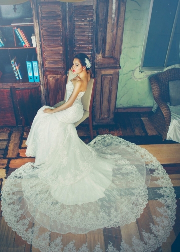 Three Layers Lace Wedding Dress with Sweetheart Bodice