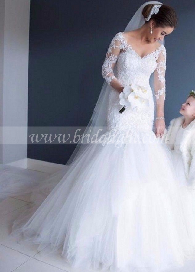 V-neck Lace White Mermaid Wedding Gowns with 3/4 Sleeves
