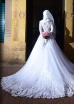 White Lace Muslim Wedding Dresses with Long Sleeves
